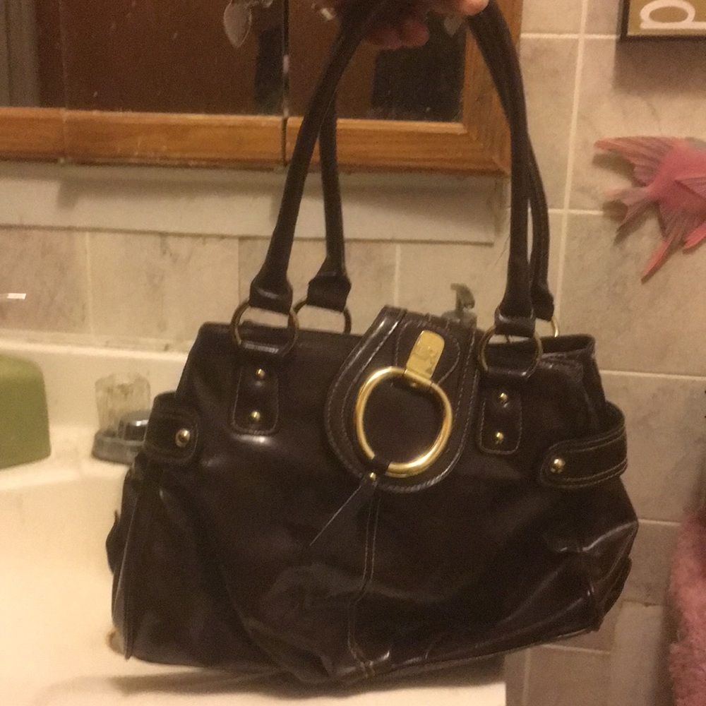 Linear purse